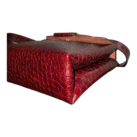 Salvatore Ferragamo "Vara" MINI Flap Crossbody Shoulder Bag - Picture 14 of 16